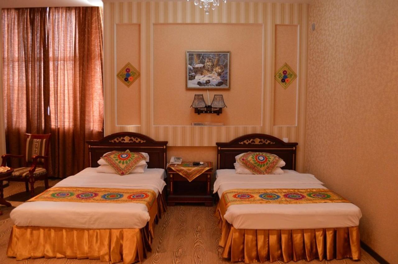 Oriyo Dushanbe Hotel Екстер'єр фото